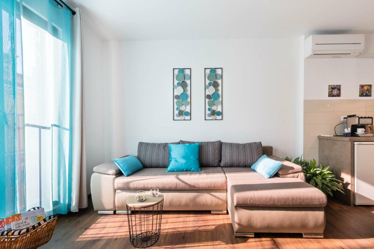 City Market Apartments Пула Экстерьер фото